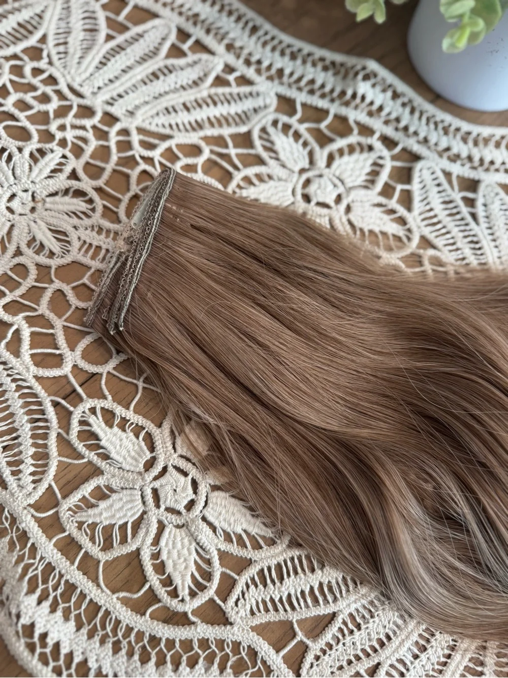20” Clip-In Hair Extensions Human Hair Blend Wavy Light Brown